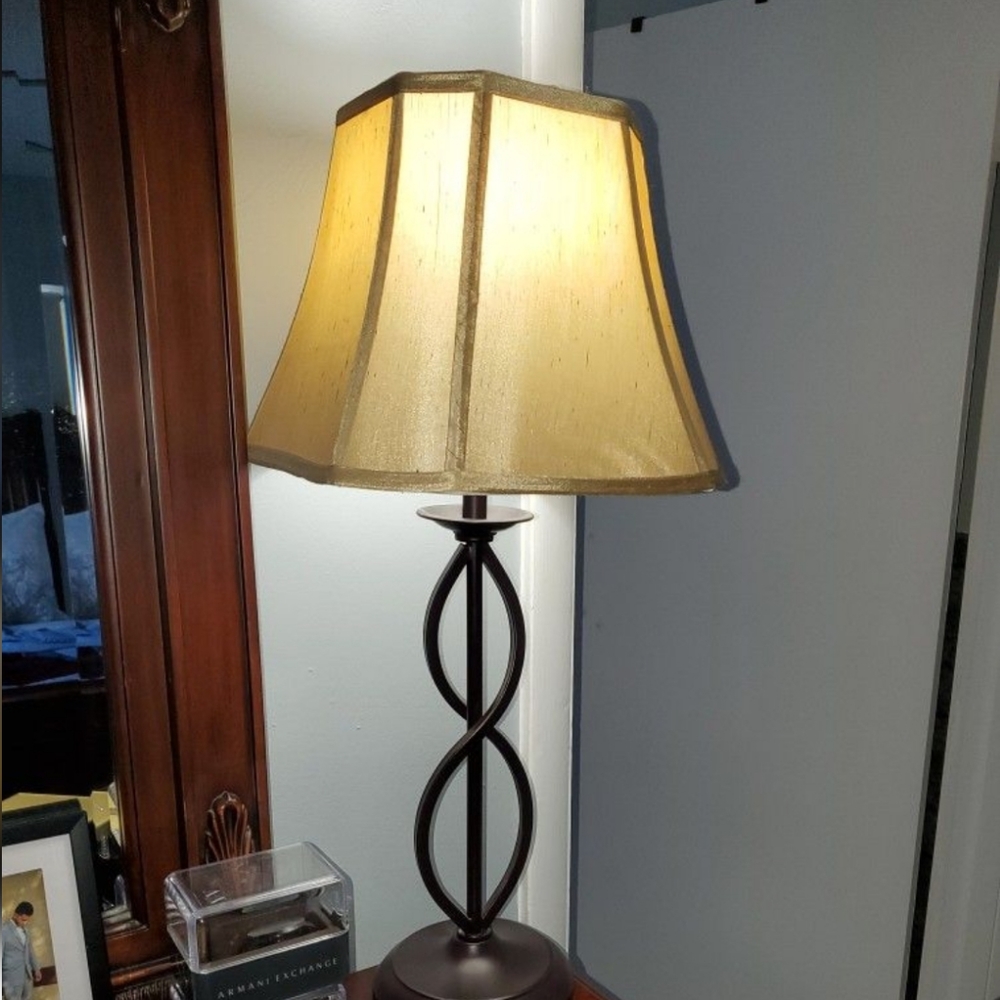 2 Night Stand Lamps